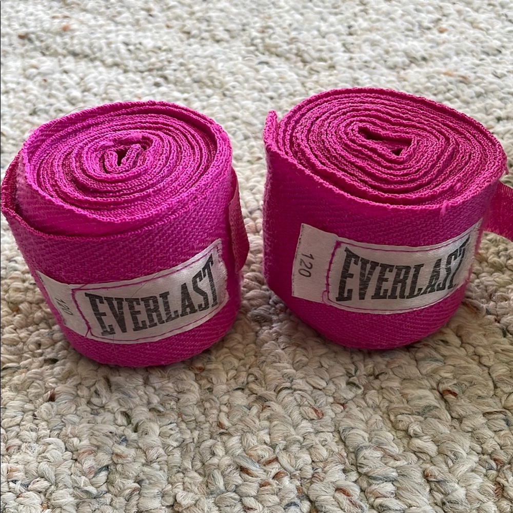Everlast Pink Hand Wraps